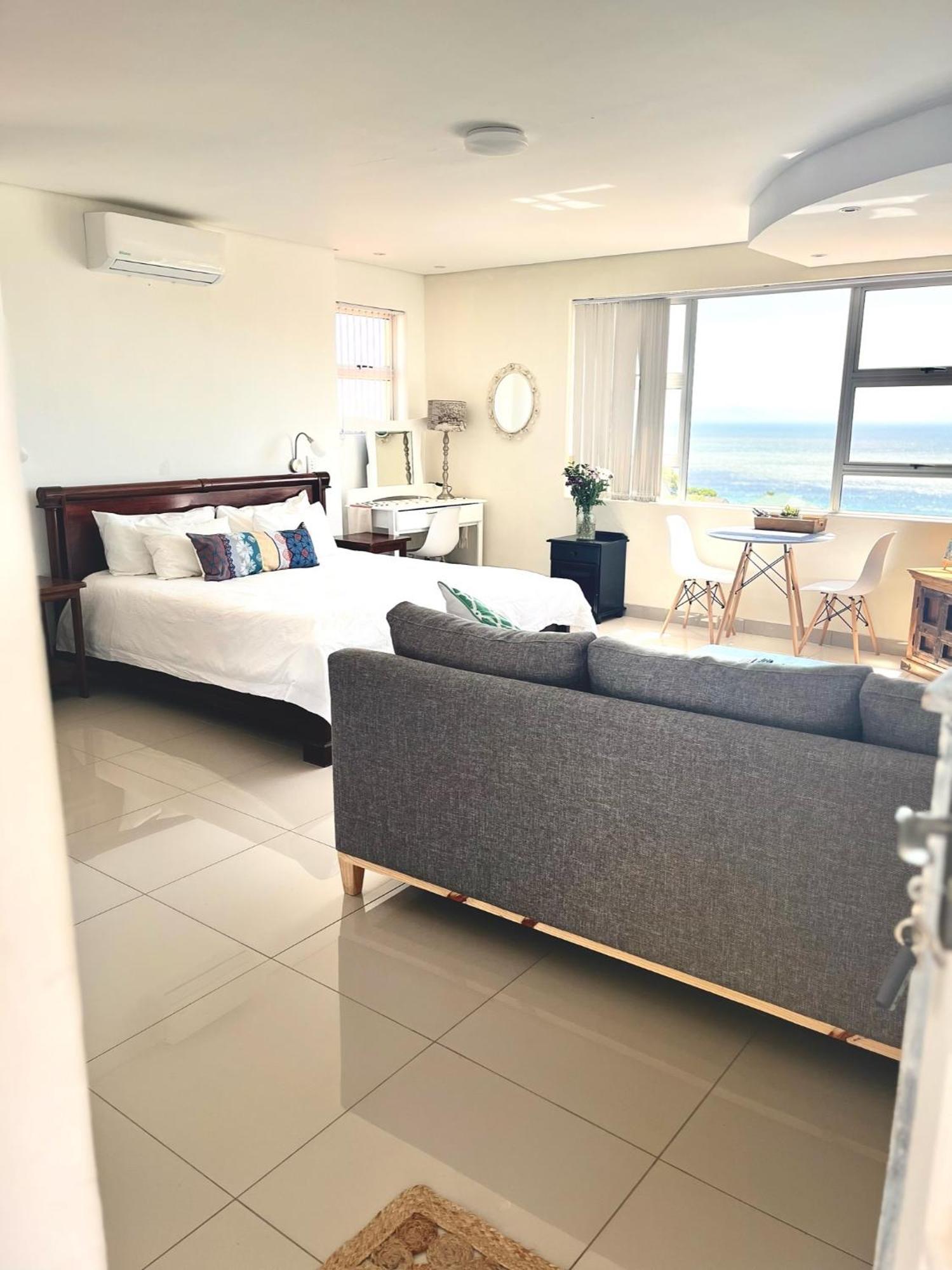 Seaview Sunset Boutique - Solar Powered Cape Town