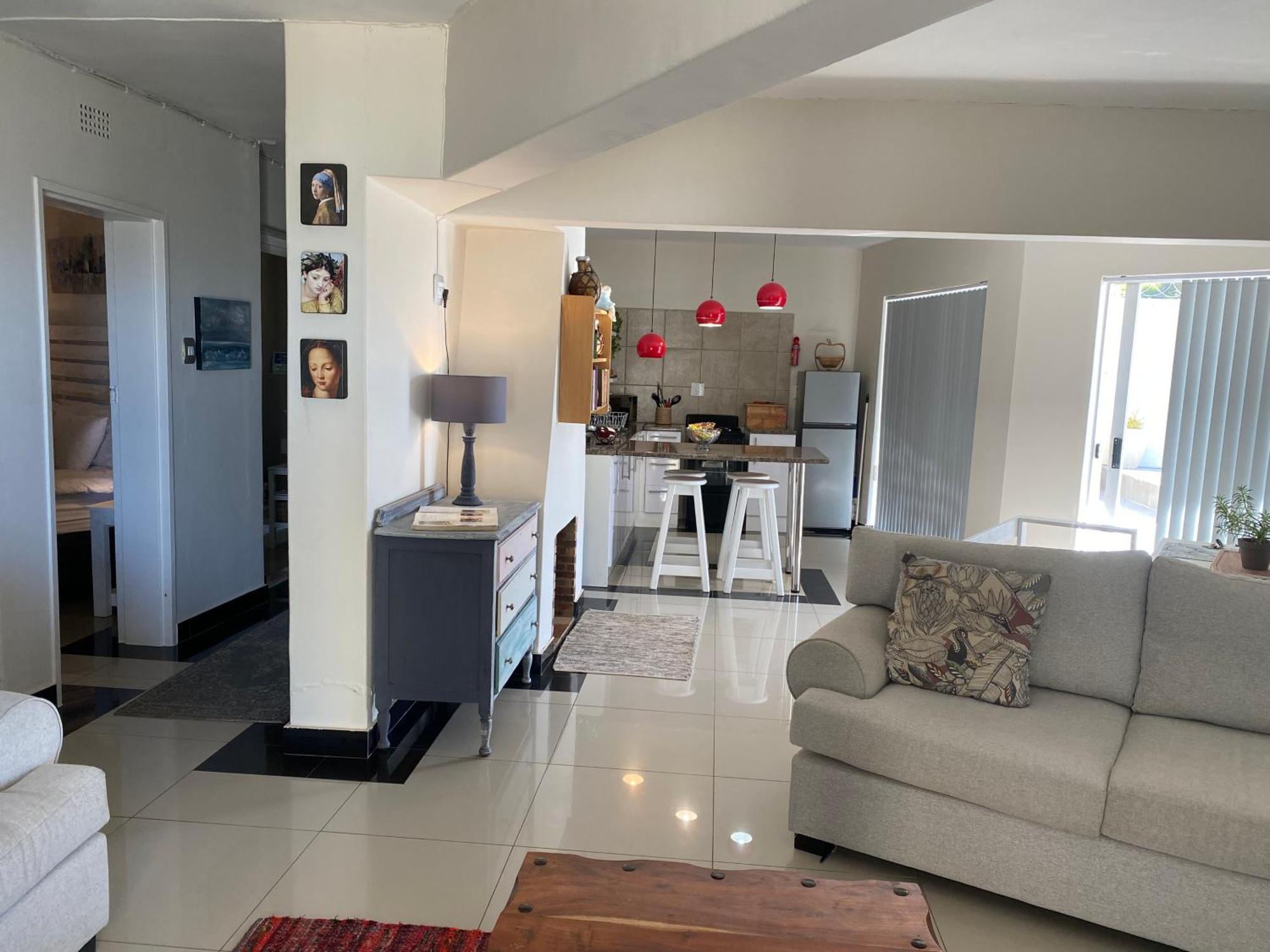 Seaview Sunset Boutique - Solar Powered Apartment *
